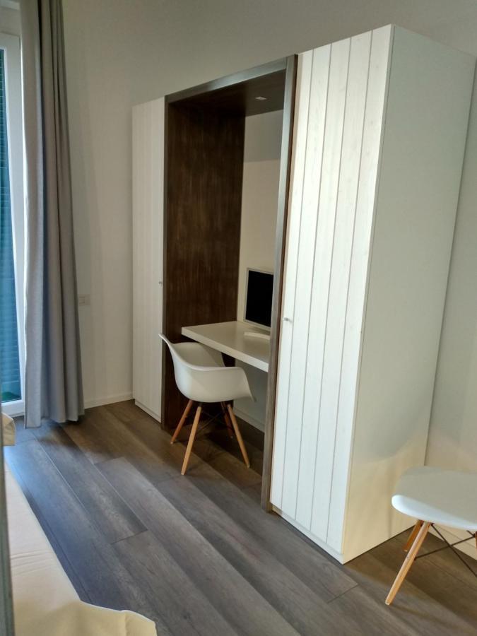 Dimora Mefite-Camere Con Bagno Privato E Self Check-In Matera Exterior photo