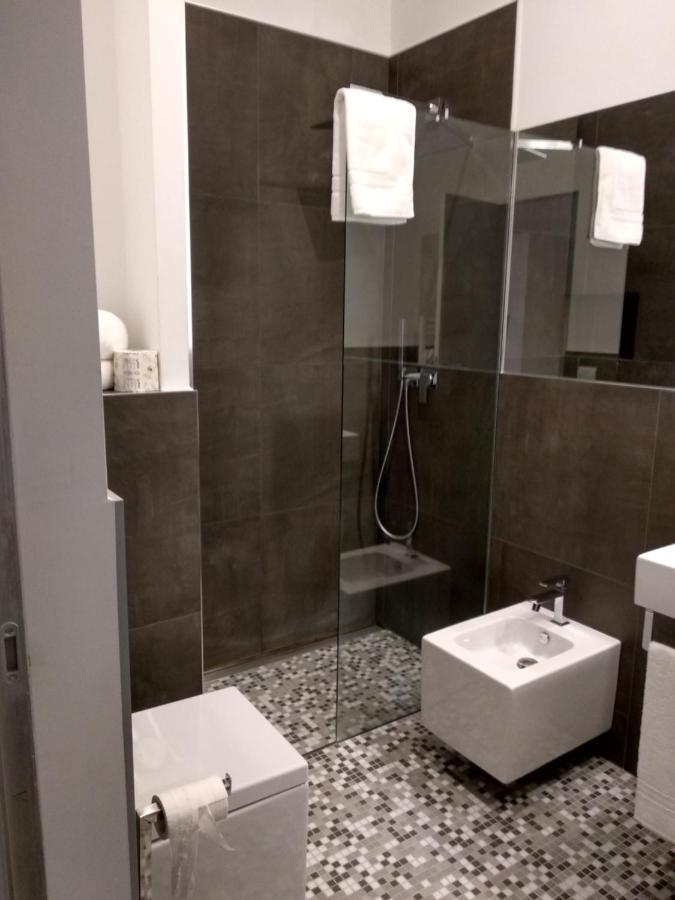Dimora Mefite-Camere Con Bagno Privato E Self Check-In Matera Exterior photo